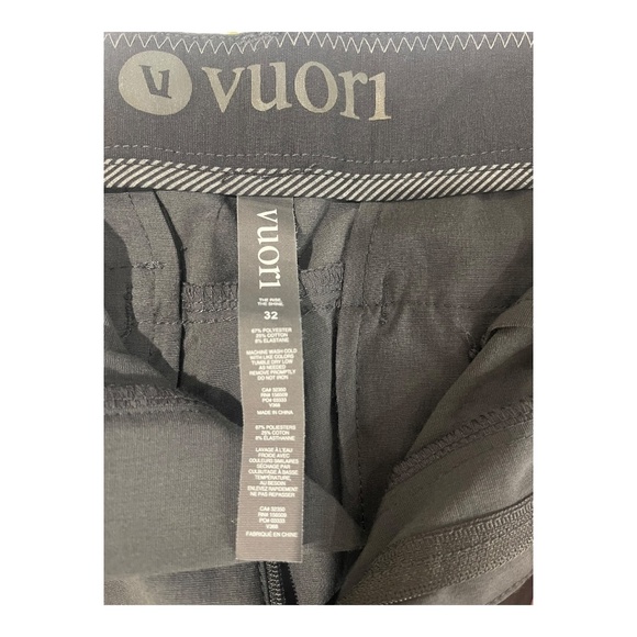 Vuori Aim Charcoal Mens 32 Shorts - Picture 4 of 6